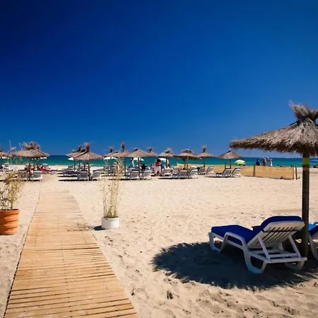 Camping Mar Estang אתר קמפינג